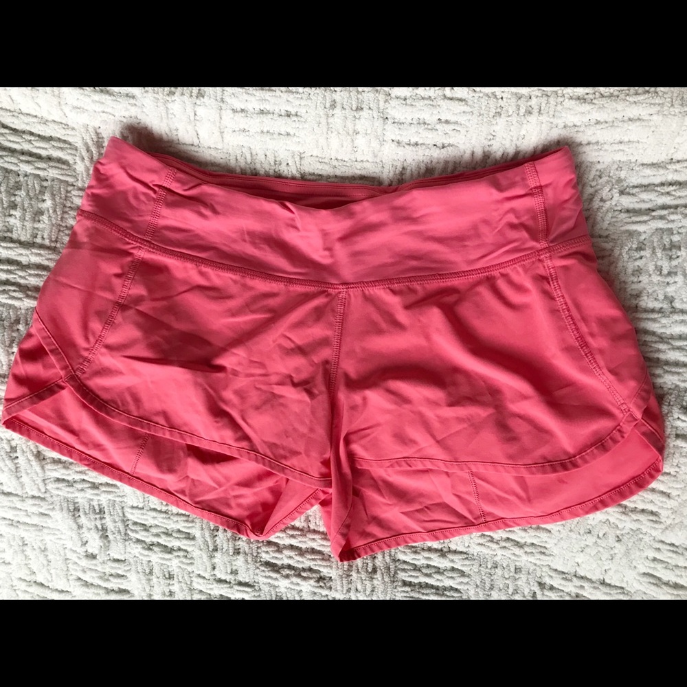 Lululemon bright pink speed short, size 6